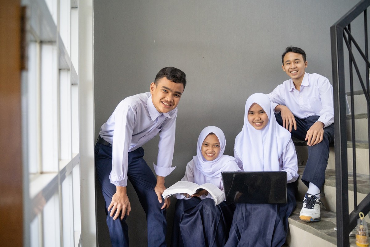Mengapa Sekolah dengan Website Profesional Lebih Mudah Menarik Siswa Baru?